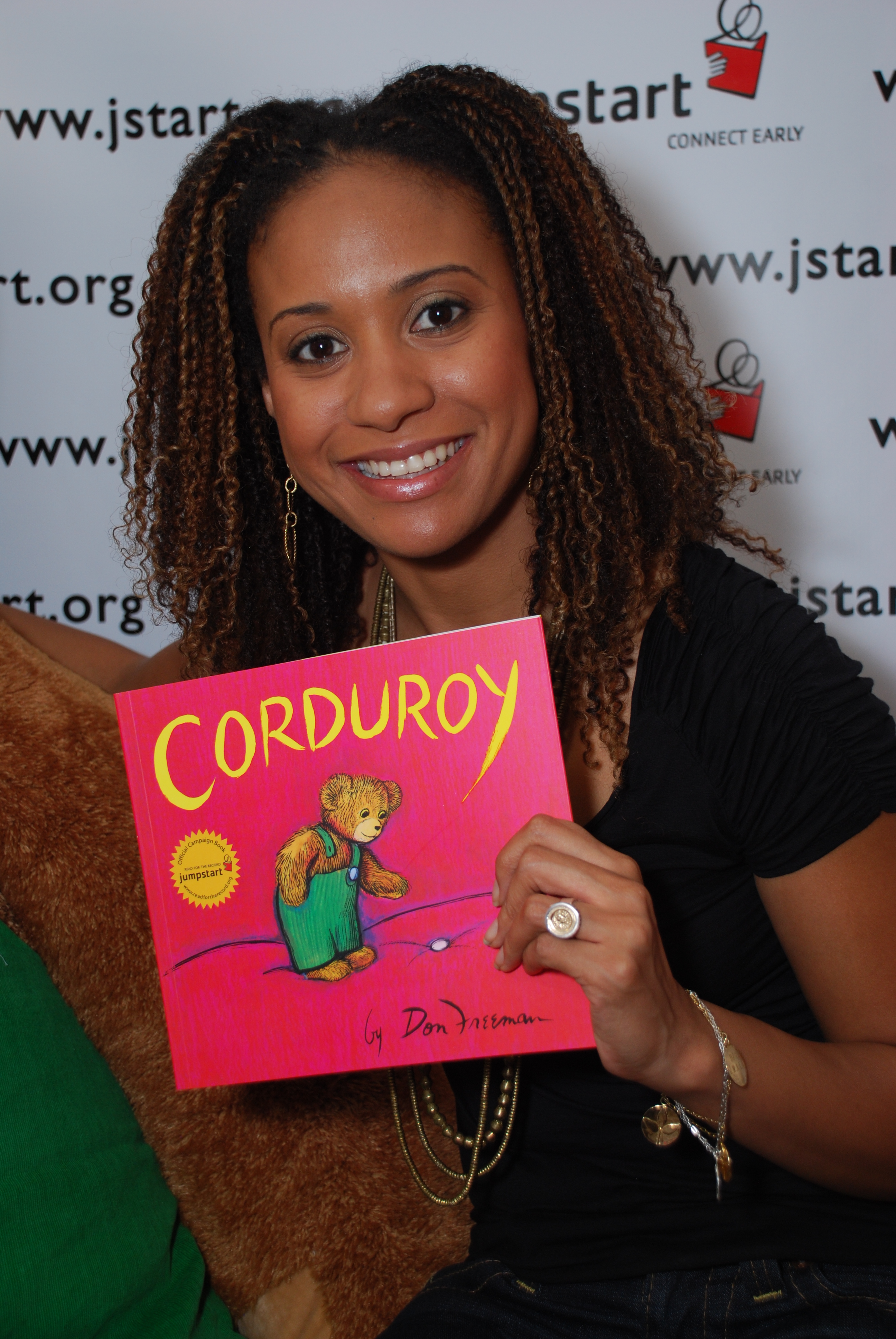 http://outsidefilms.com/gallery/albums/jumpstart_at_the_emmys/Tracie_Thoms_of_Cold_Case.jpg
